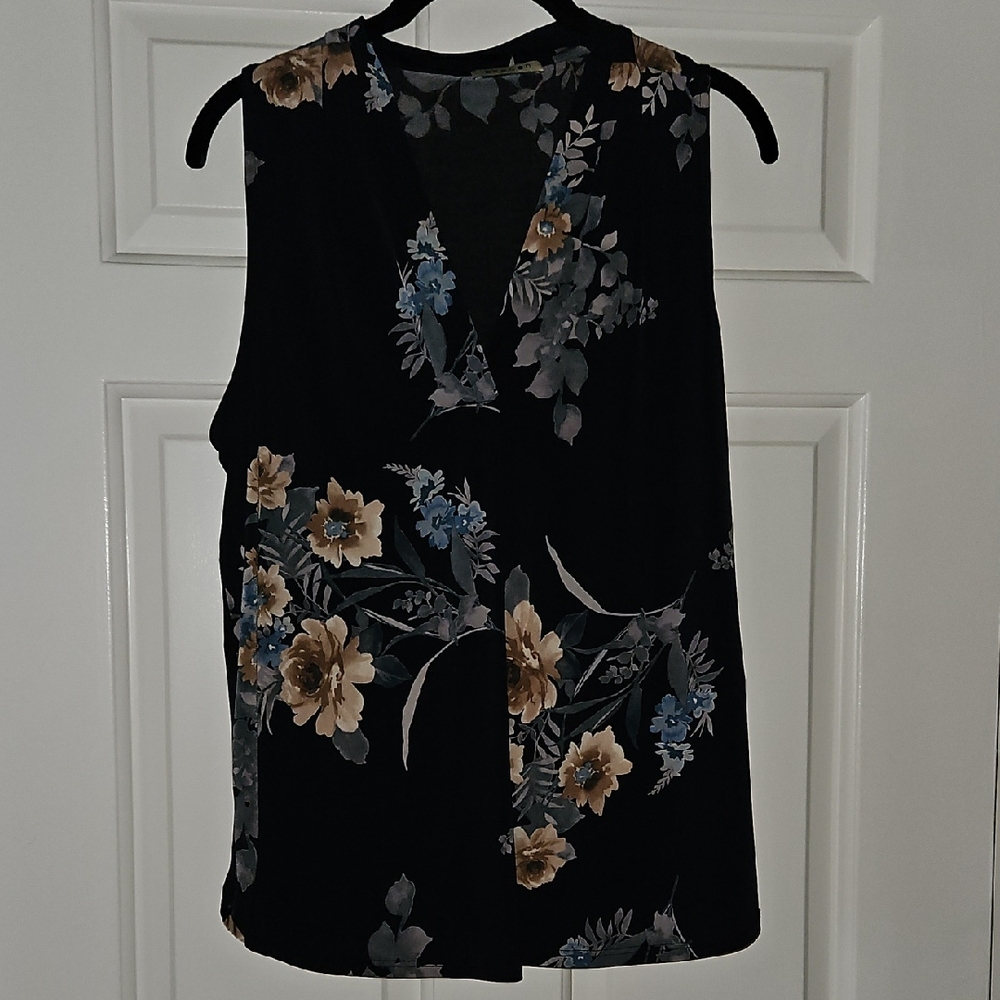 Beacon Navy Floral Sleeveless Blouse